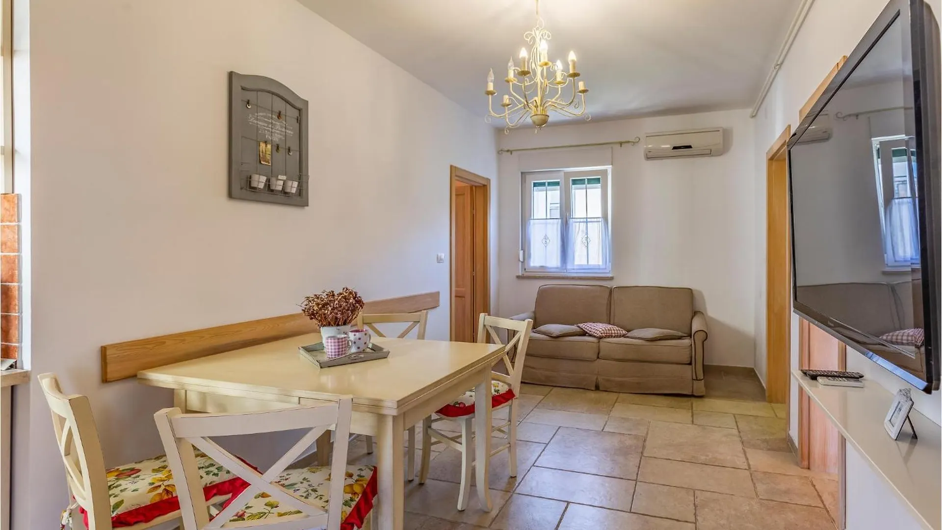 Cozy Apartment In Pula With Wifi Horvátország